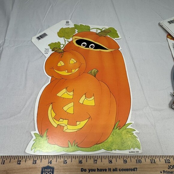 Vintage Eureka Halloween Die Cut 3 Pumpkins Cut Out Decoration New Old Stock - Picture 1 of 2